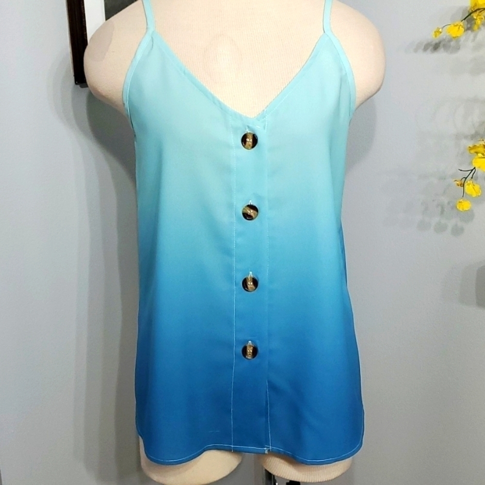 Tecrew, Ambra tank top. Oversized small. Green to blue.‎ New with tags.